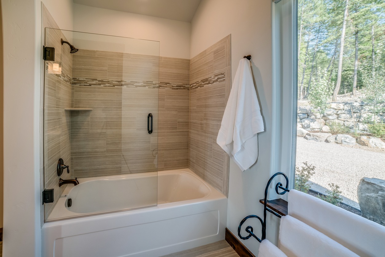 Shower & Tub Repair in Pine Air